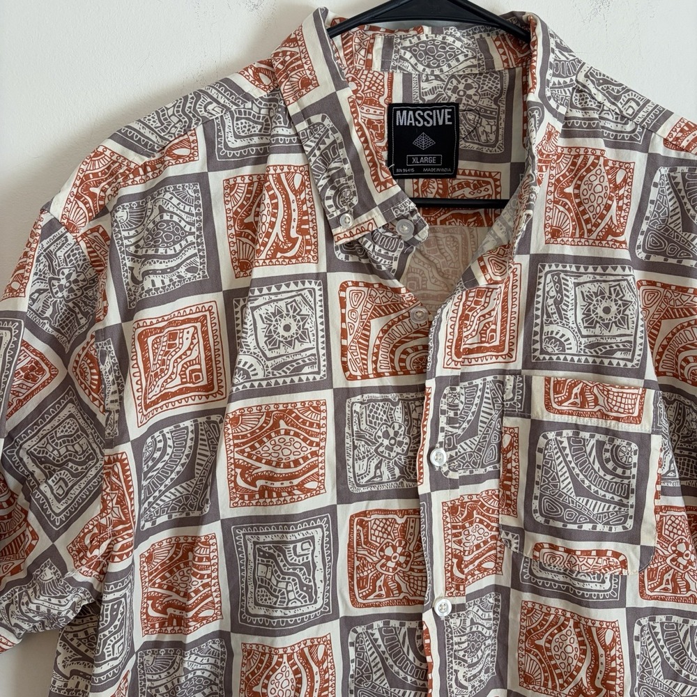 Massive Button Down Shirt Mens‎ XL Orange Gray Aztec Short Sleeve Retro